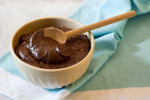 What's the Secret to a Silky Chocolate Mousse Without Using Eggs?